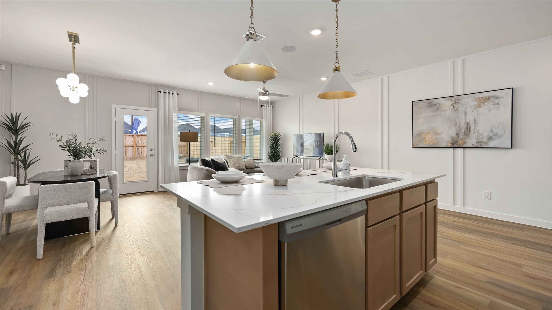 831 Gran Torino Drive, Houston, TX 77051 831 Gran Torino Drive, Houston, TX 77051