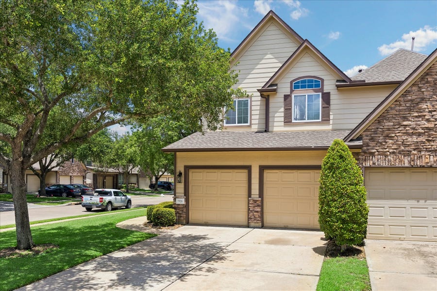 Property photo for 7926 Glenn Cliff Drive, Houston, TX
