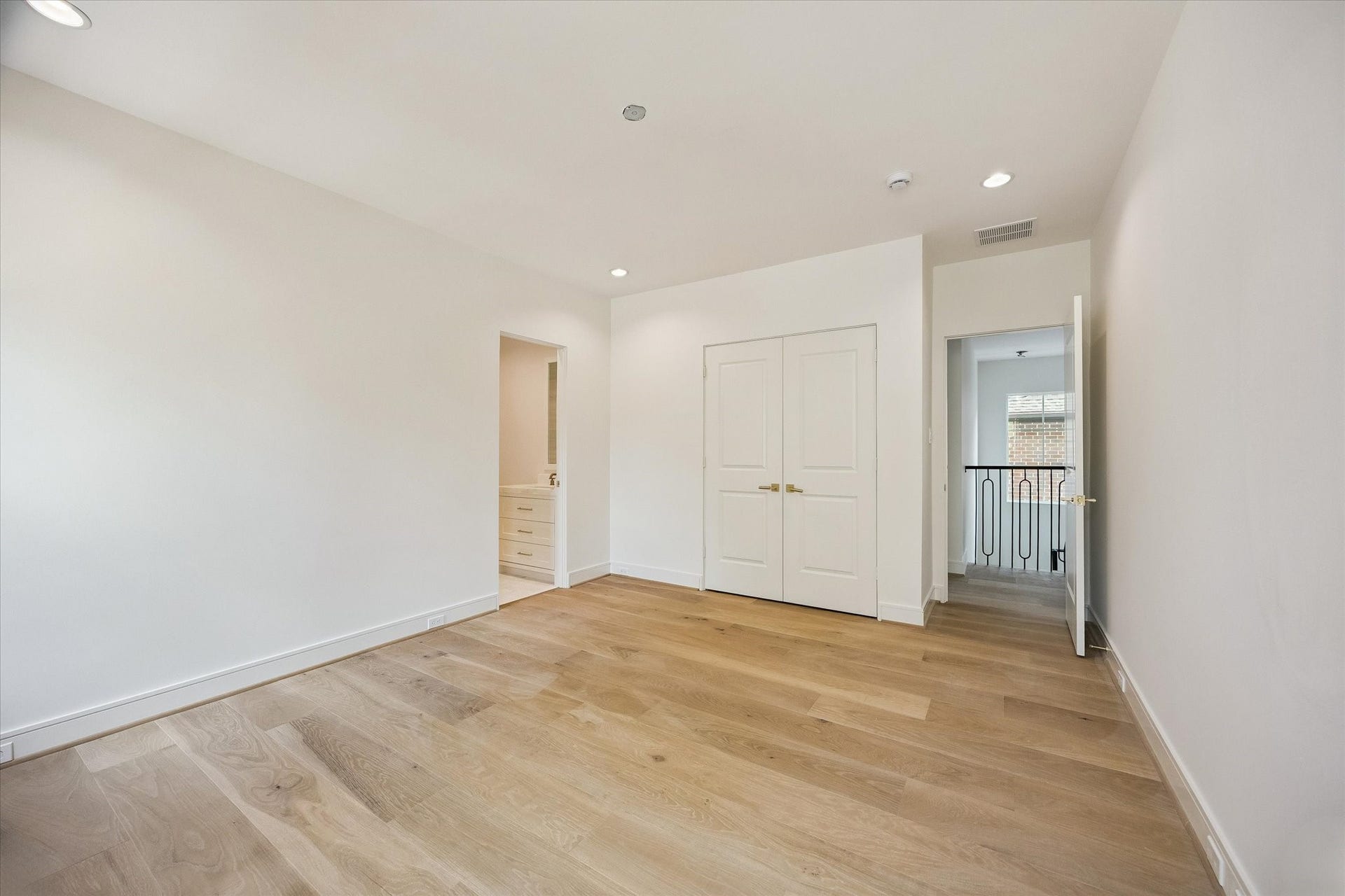 3920 University Boulevard, Houston, TX 77005