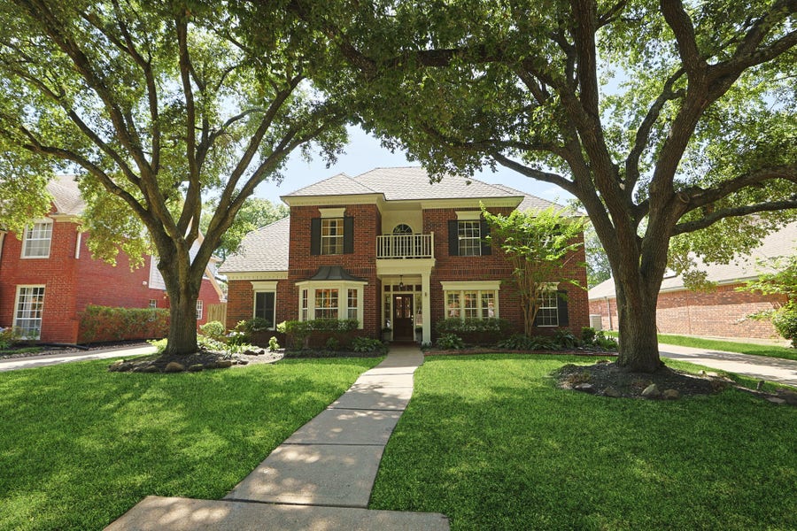 Property photo for 7435 River Garden Drive, Houston, TX