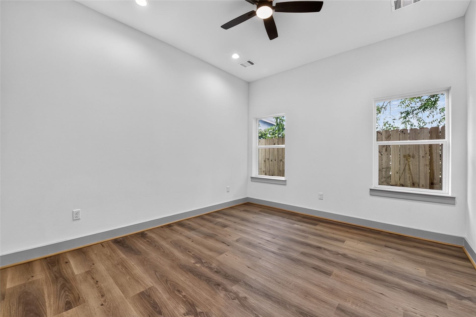 6815 Stearns Street, Houston, TX 77021