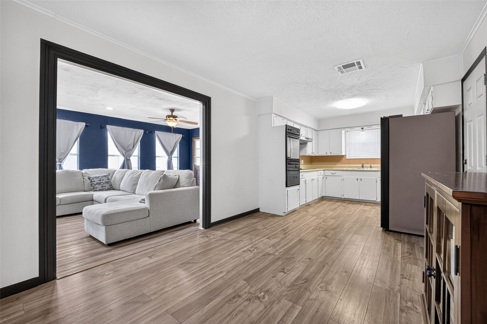 2226 Viola Drive, League City, TX 77573 2226 Viola Drive, League City, TX 77573