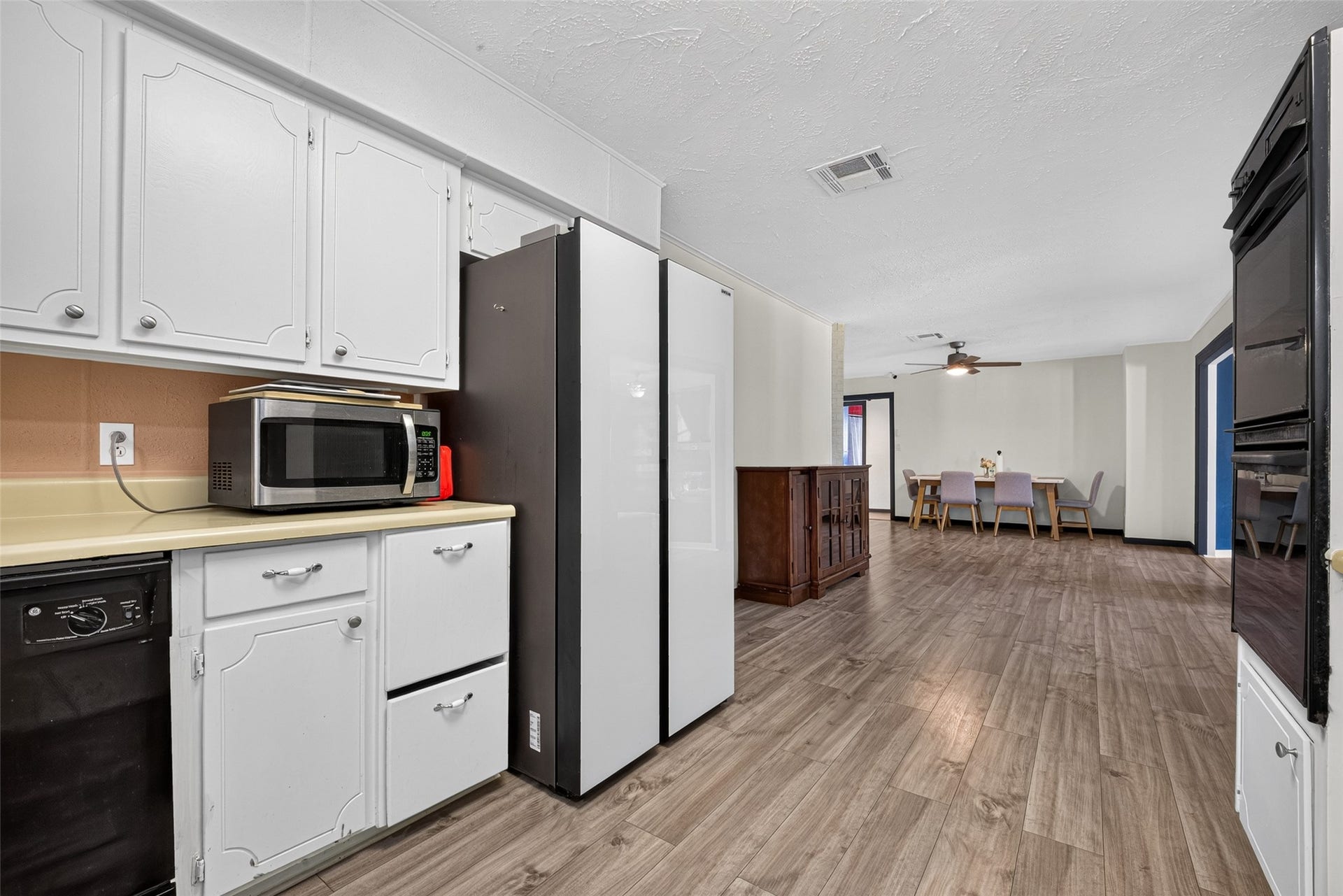 2226 Viola Drive, League City, TX 77573 2226 Viola Drive, League City, TX 77573