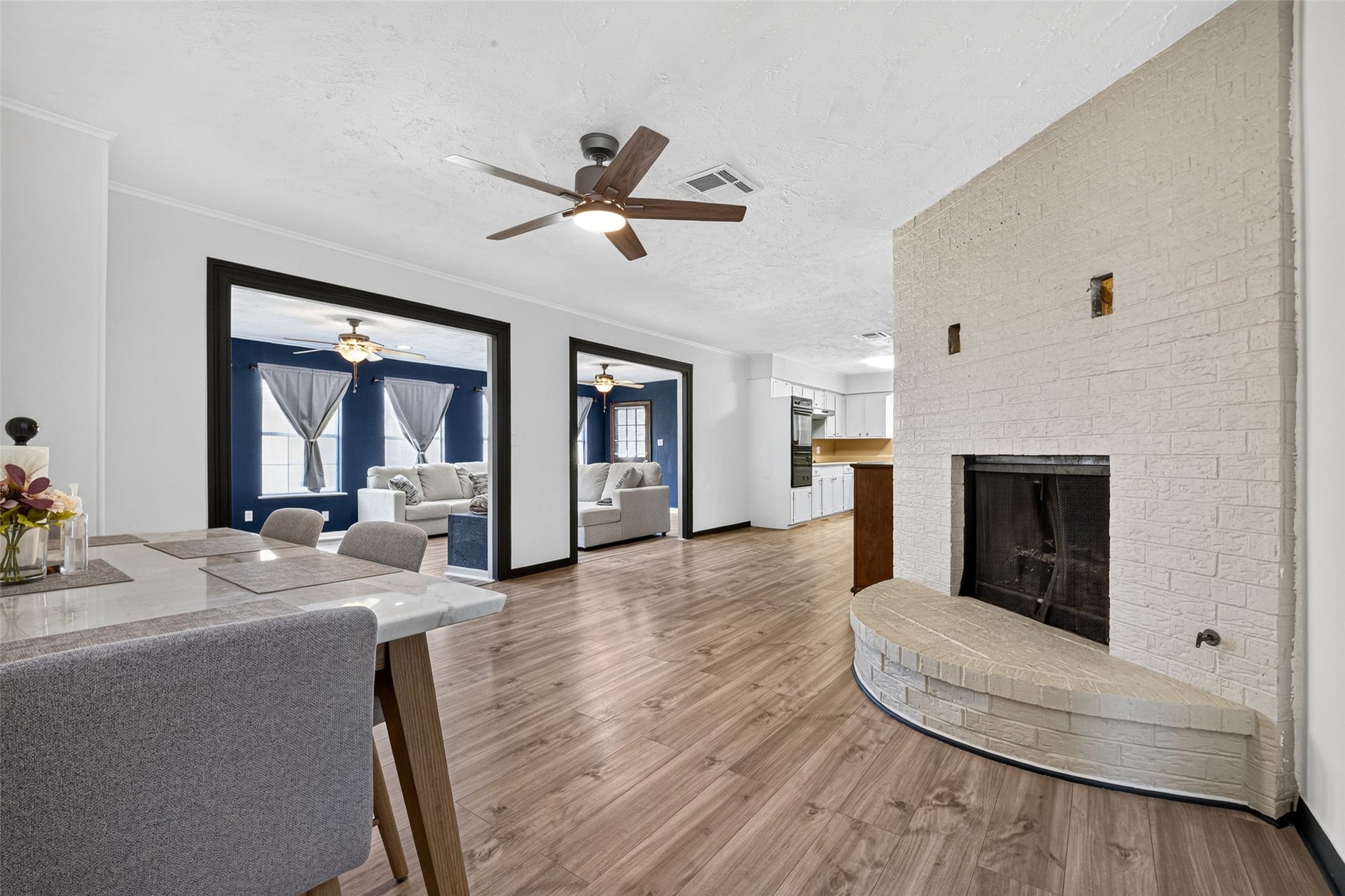 2226 Viola Drive, League City, TX 77573 2226 Viola Drive, League City, TX 77573