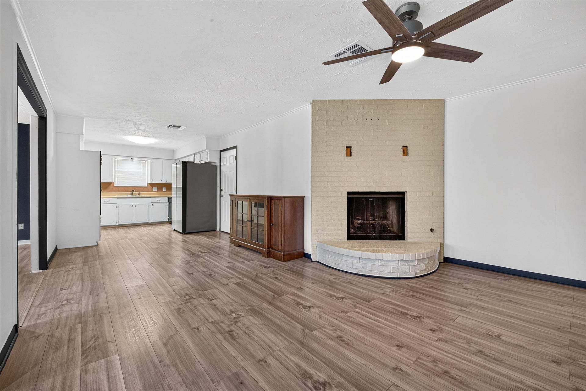 2226 Viola Drive, League City, TX 77573 2226 Viola Drive, League City, TX 77573
