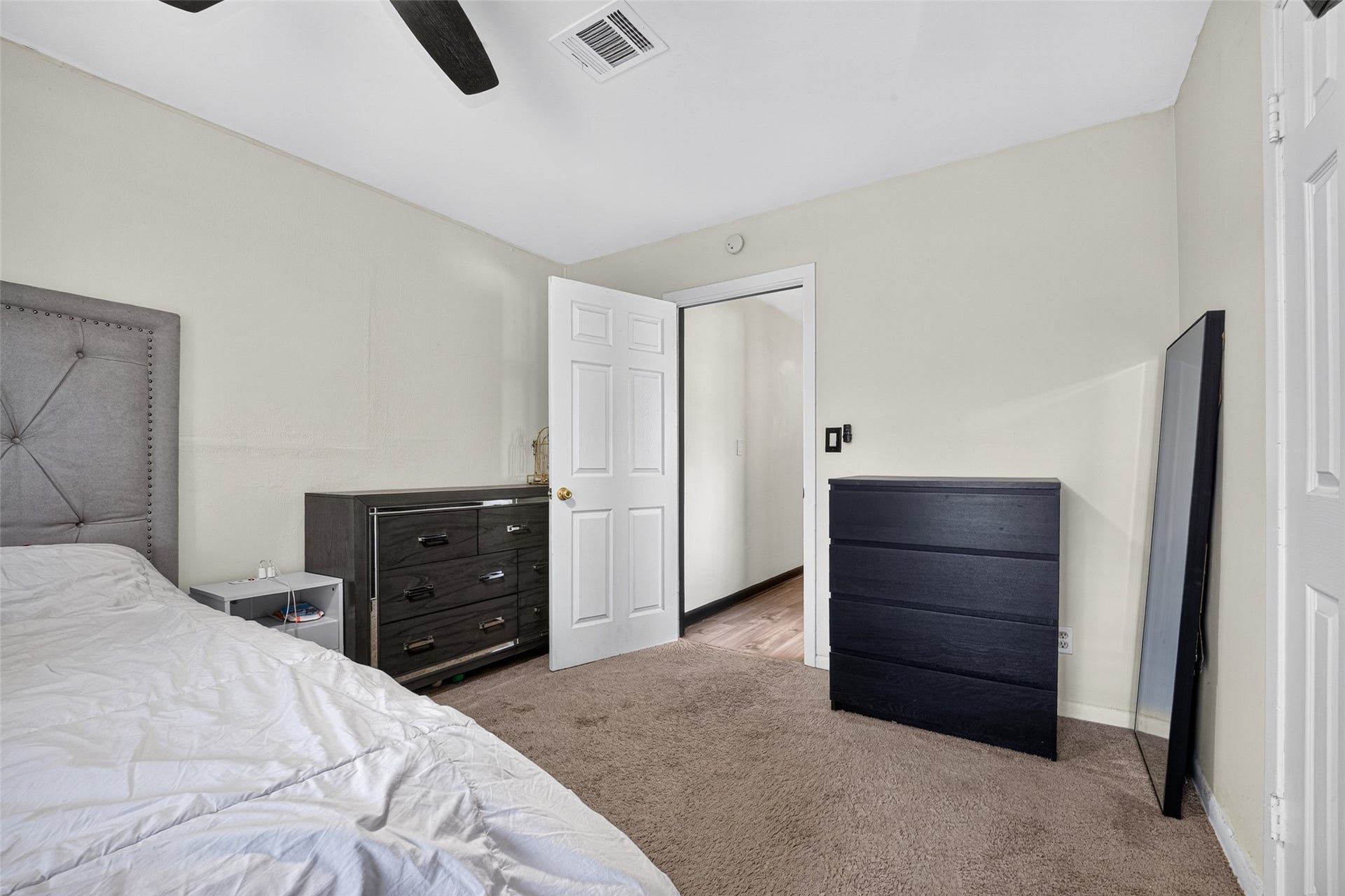 2226 Viola Drive, League City, TX 77573 2226 Viola Drive, League City, TX 77573