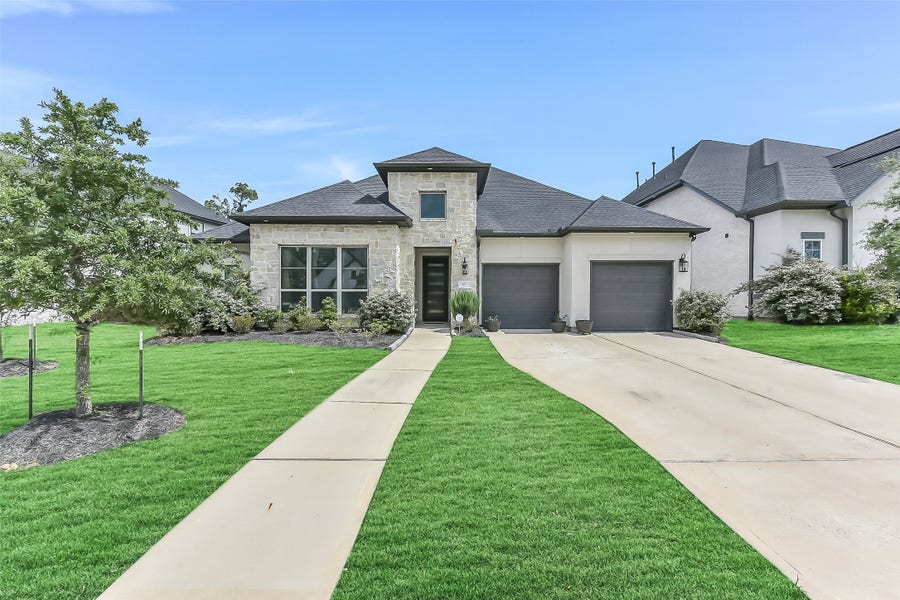 Property photo for 11927 Carillon Forest Drive, Humble, TX