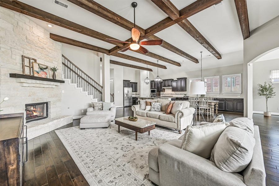 Property photo for 339 Woodway Drive, League City, TX