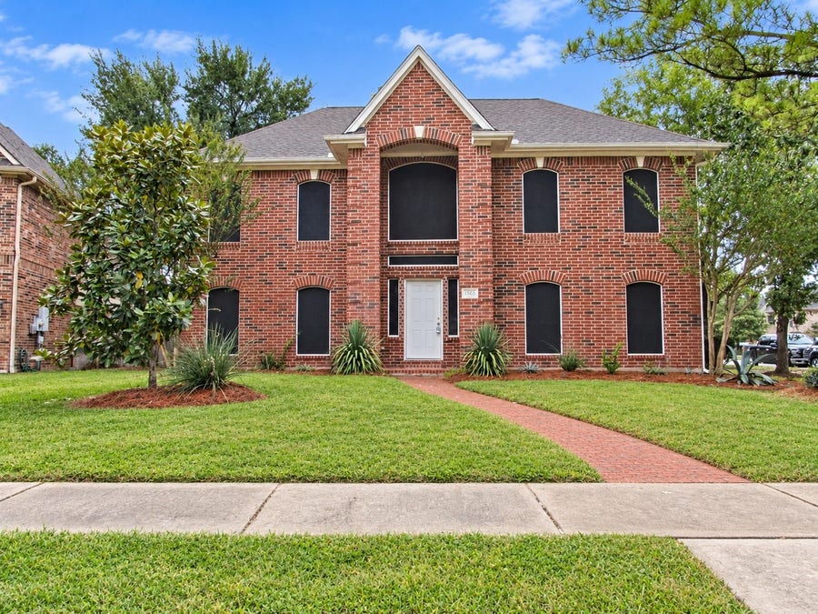 Property photo for 1503 Pine Ridge Lane, Pearland, TX