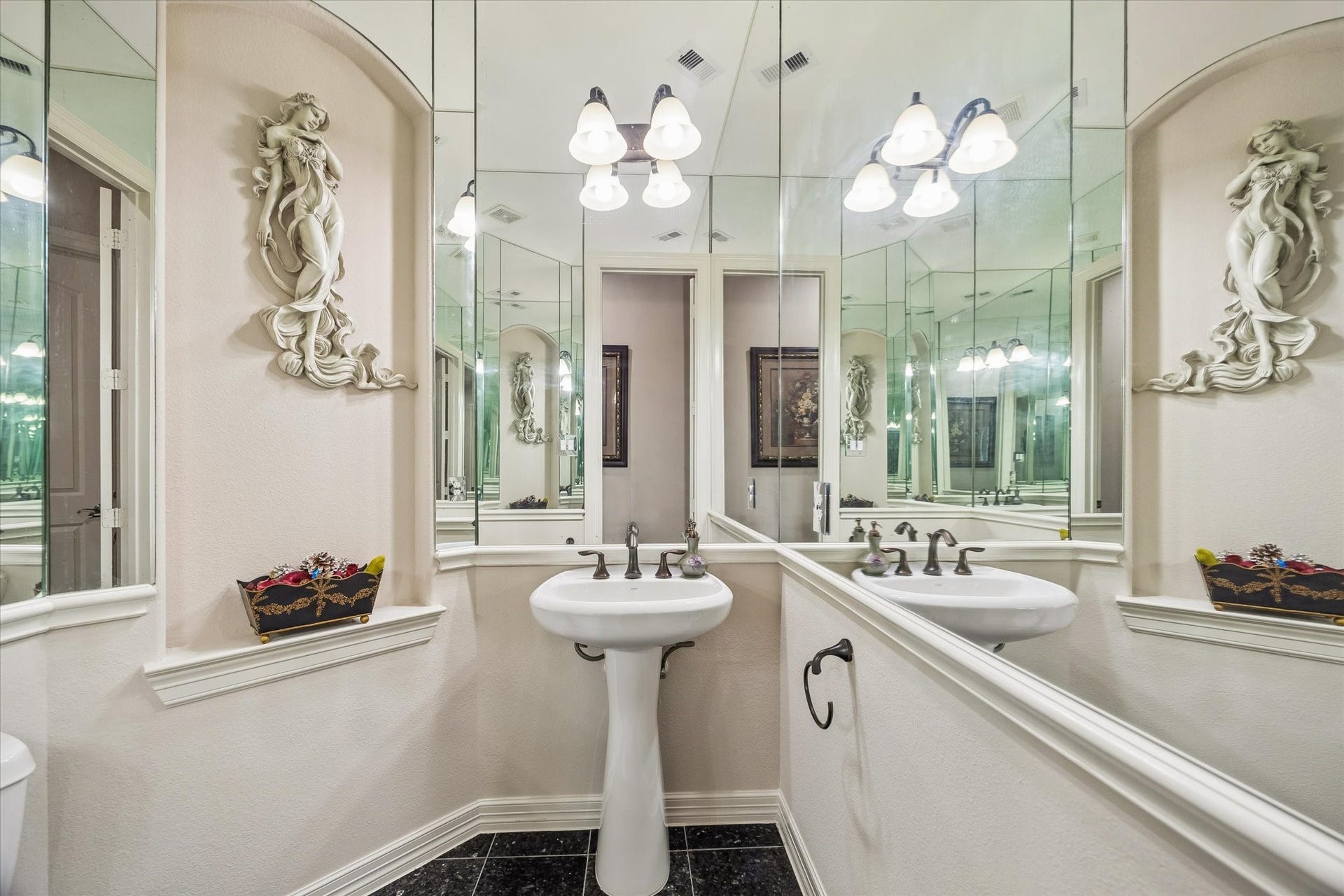 2915 Sentry Oak Way, Sugar Land, TX 77479 2915 Sentry Oak Way, Sugar Land, TX 77479