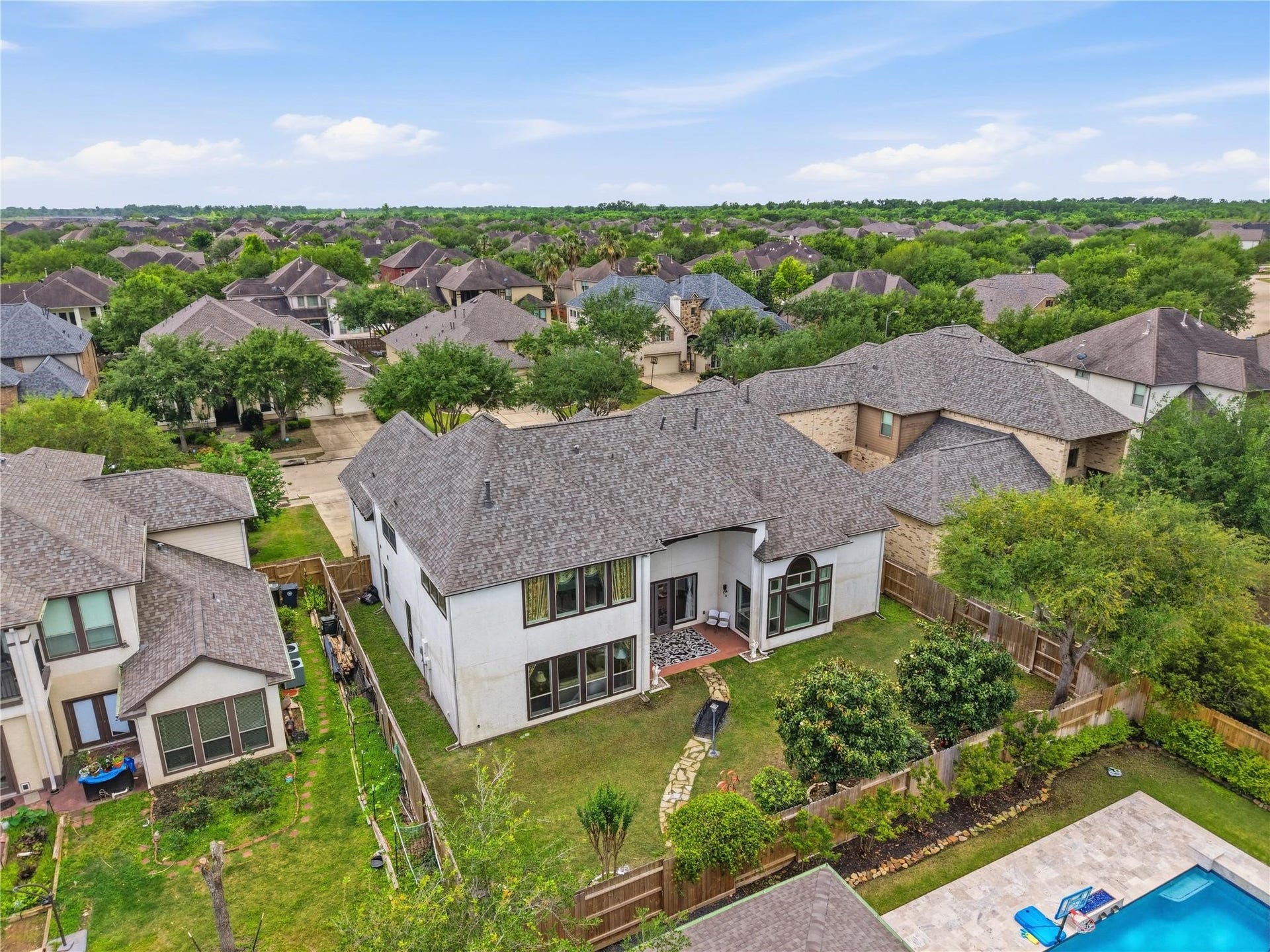 2915 Sentry Oak Way, Sugar Land, TX 77479 2915 Sentry Oak Way, Sugar Land, TX 77479