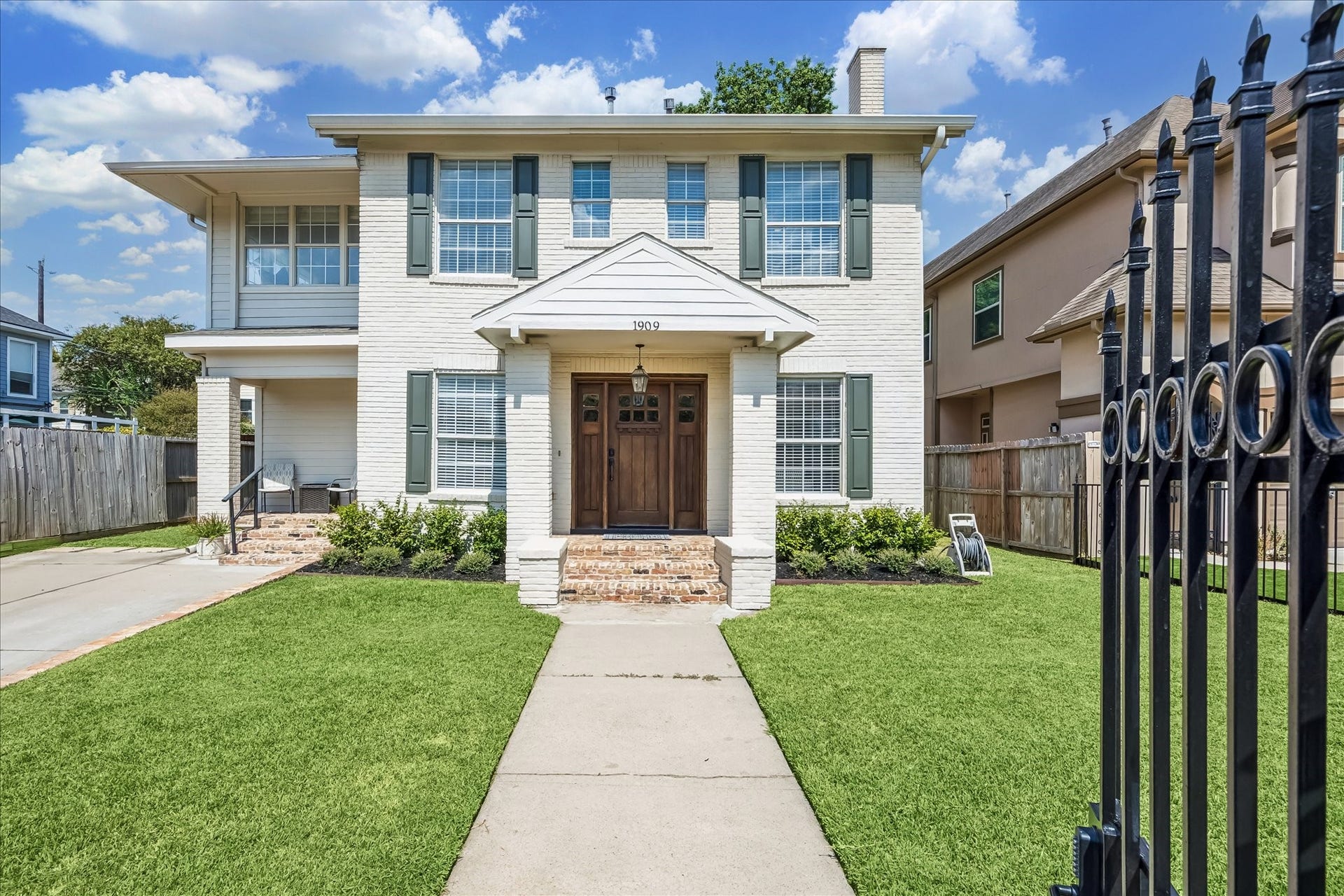 1909 Rosewood Street, Houston, TX 77004 Classic two-story architecture is complemented by roofing improvements and gutters completed in 2020, all just minutes from Hermann Park and the Texas Medical Center.