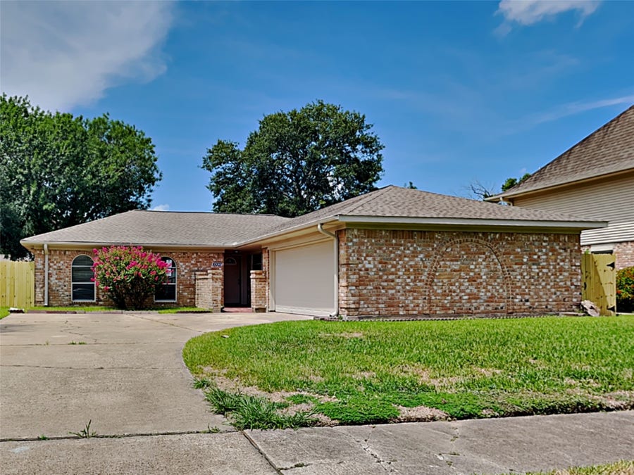 Property photo for 16007 Brookford Drive, Houston, TX