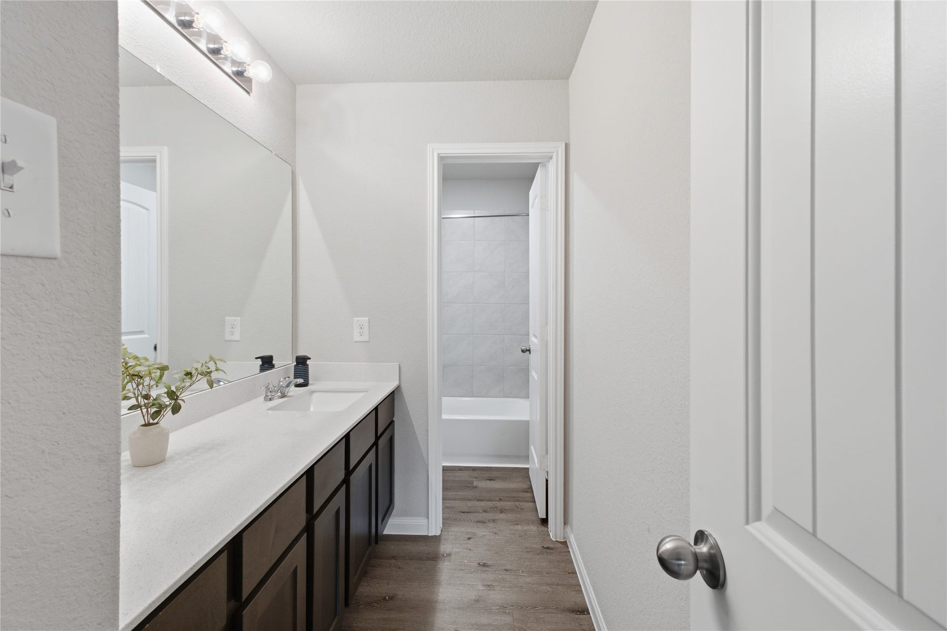 2589 WESTSLOPE Drive, Conroe, TX 77384 Bathroom 2. Upstairs, vanity area, combo shower/tub