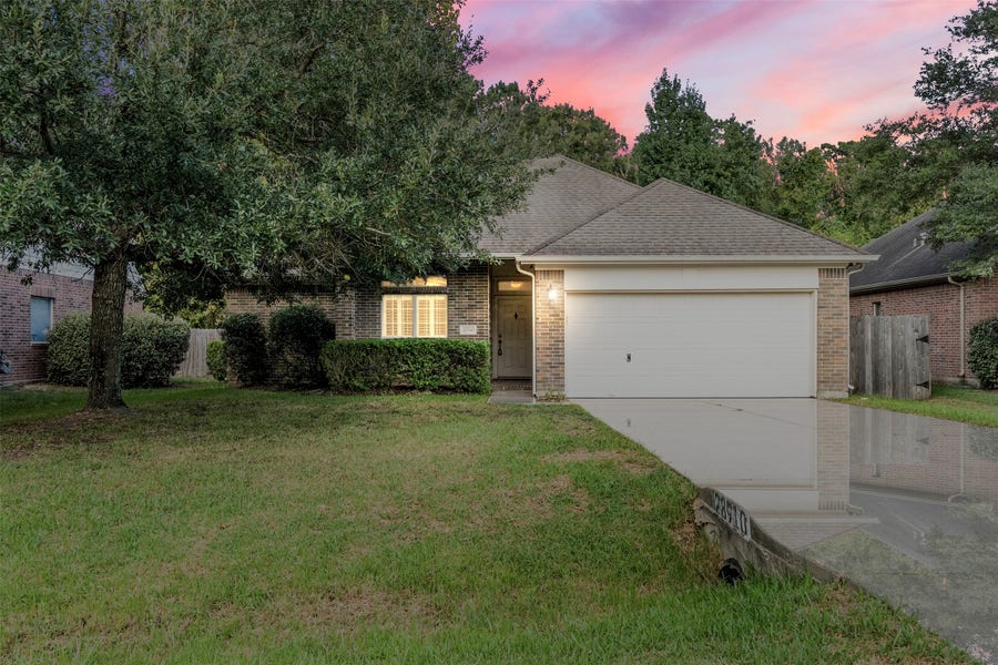Property photo for 28910 Hidden Lake Court, Magnolia, TX