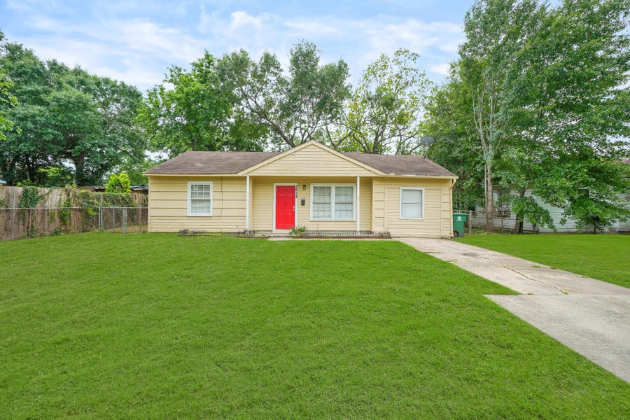 Property photo for 3938 Alsace Street, Houston, TX