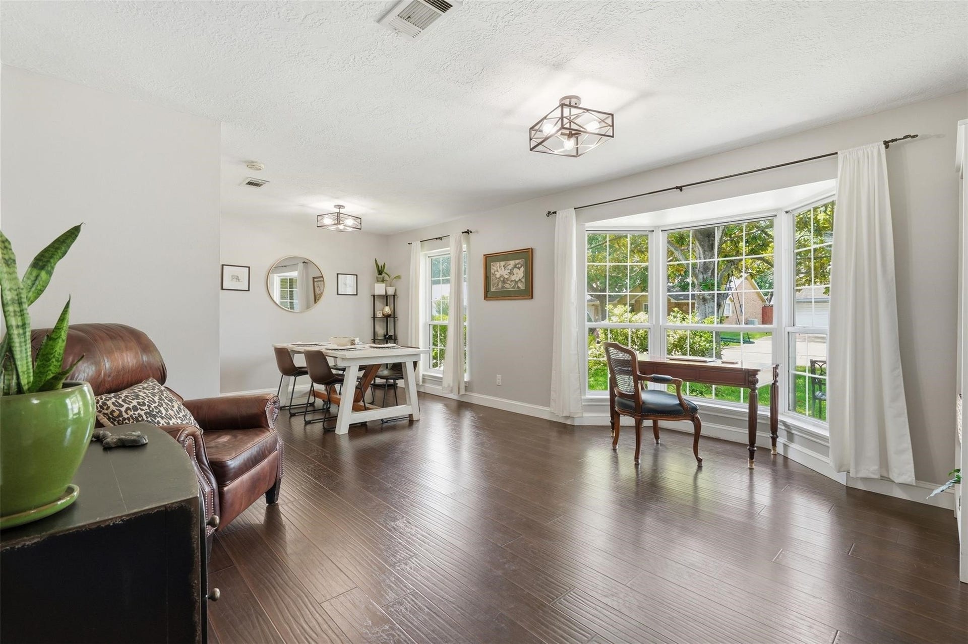 12919 Westhorpe Drive, Houston, TX 77077 12919 Westhorpe Drive, Houston, TX 77077