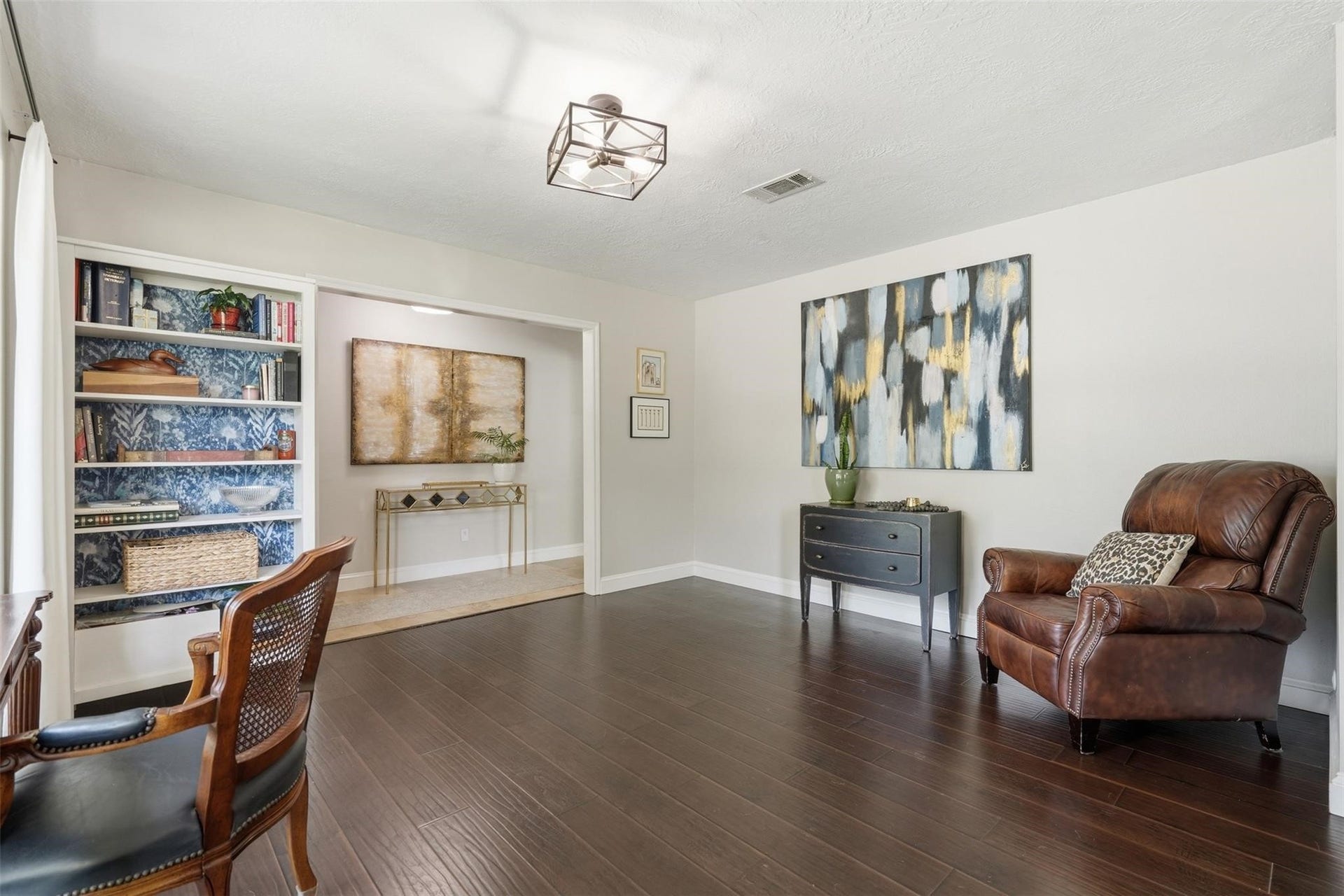 12919 Westhorpe Drive, Houston, TX 77077 Another view of this spacious room!