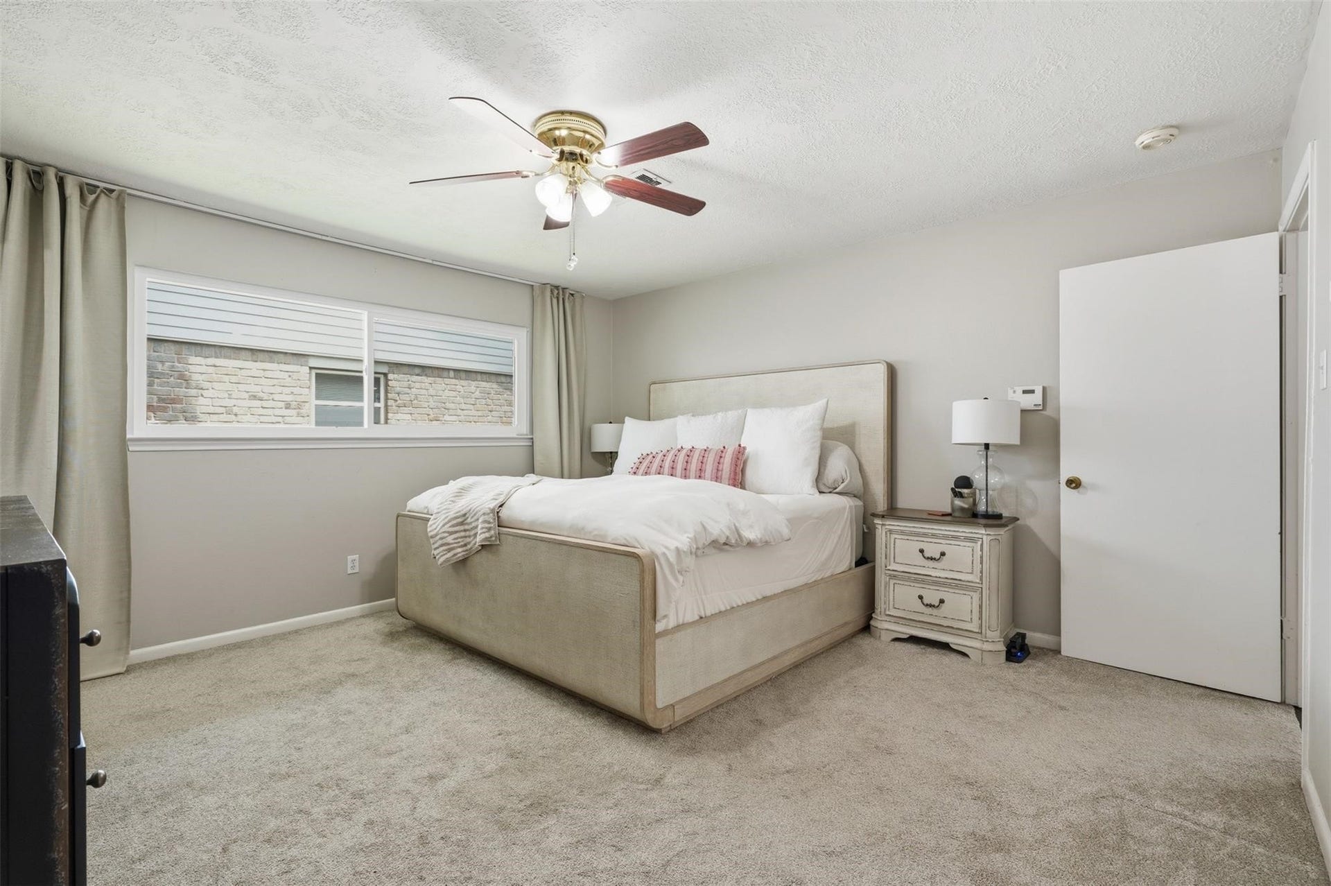 12919 Westhorpe Drive, Houston, TX 77077 12919 Westhorpe Drive, Houston, TX 77077