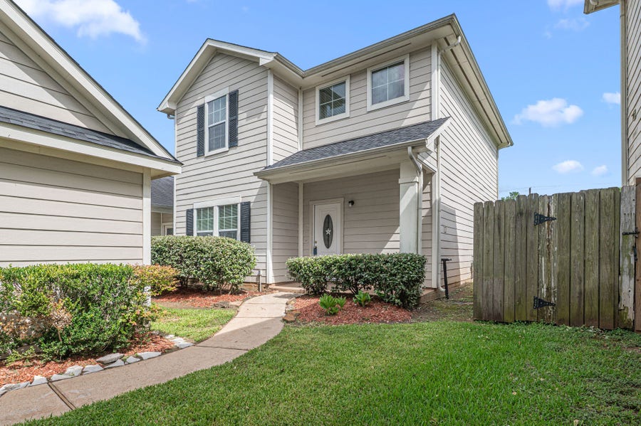 Property photo for 7722 Fallen Leaf, Missouri City, TX
