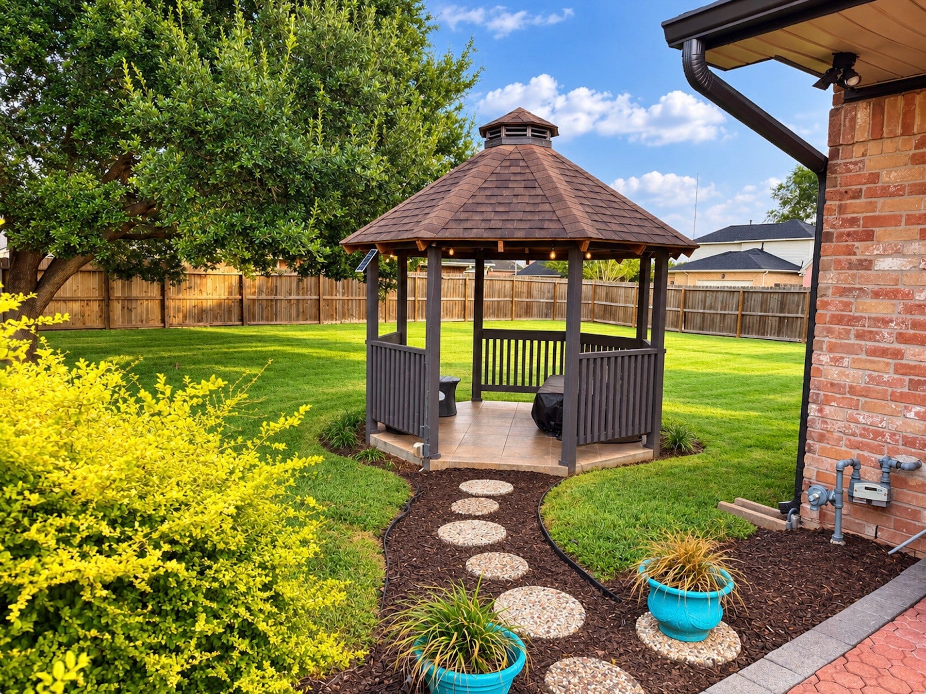 3902 Crystal Falls Drive, Missouri City, TX 77459 Beautifully maintained backyard featuring a large, lush lawn, mature shade tree, and inviting covered gazeboperfect for relaxing or entertaining.
*Virtually enhanced photo