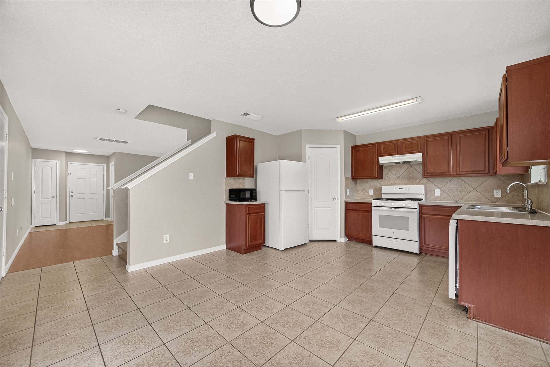 3519 Fuller Bluff Drive, Spring, TX 77386 3519 Fuller Bluff Drive, Spring, TX 77386