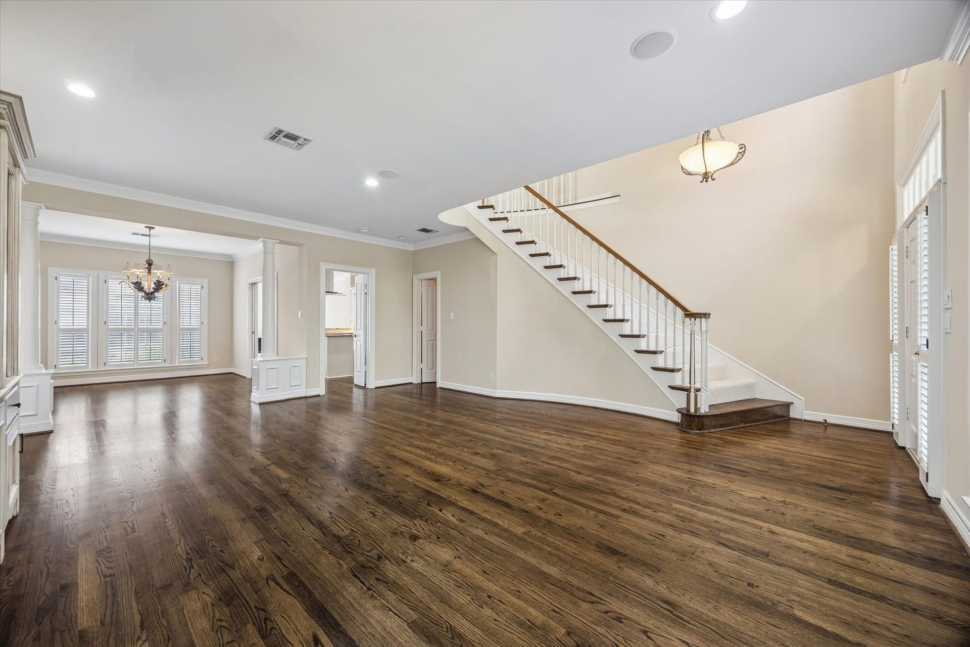 1613 Norfolk Street, Houston, TX 77006 1613 Norfolk Street, Houston, TX 77006