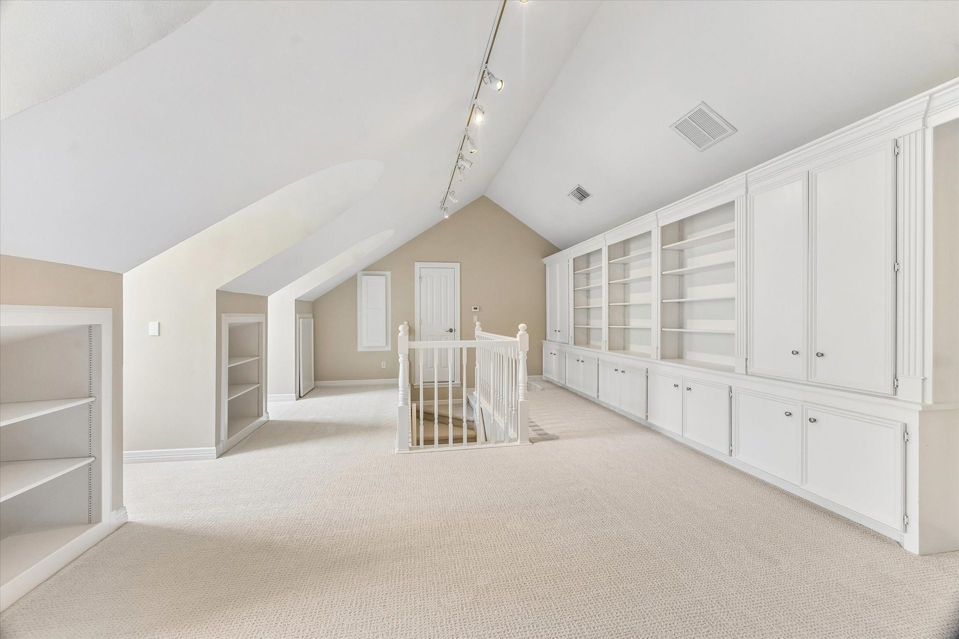 1613 Norfolk Street, Houston, TX 77006 1613 Norfolk Street, Houston, TX 77006