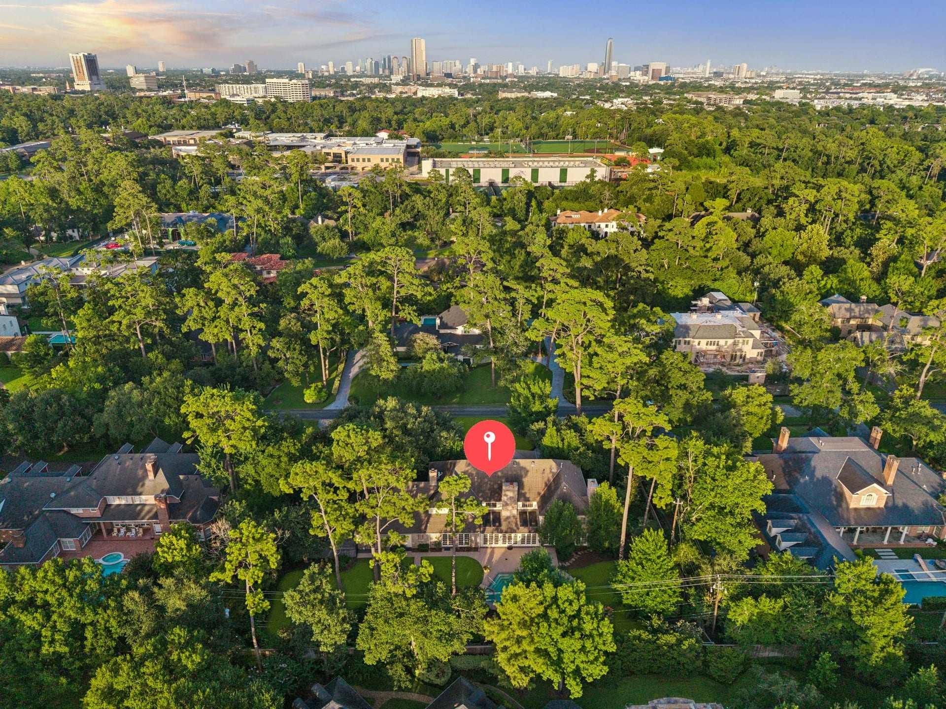 10 Stillforest Street, Piney Point Village, TX 77024 10 Stillforest Street, Piney Point Village, TX 77024