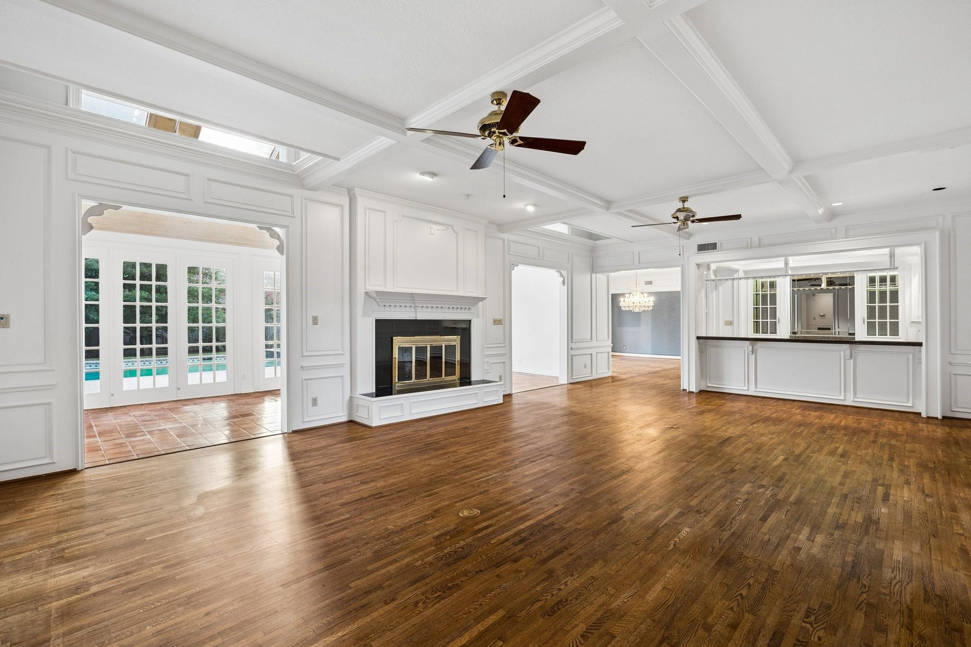 10 Stillforest Street, Piney Point Village, TX 77024 10 Stillforest Street, Piney Point Village, TX 77024