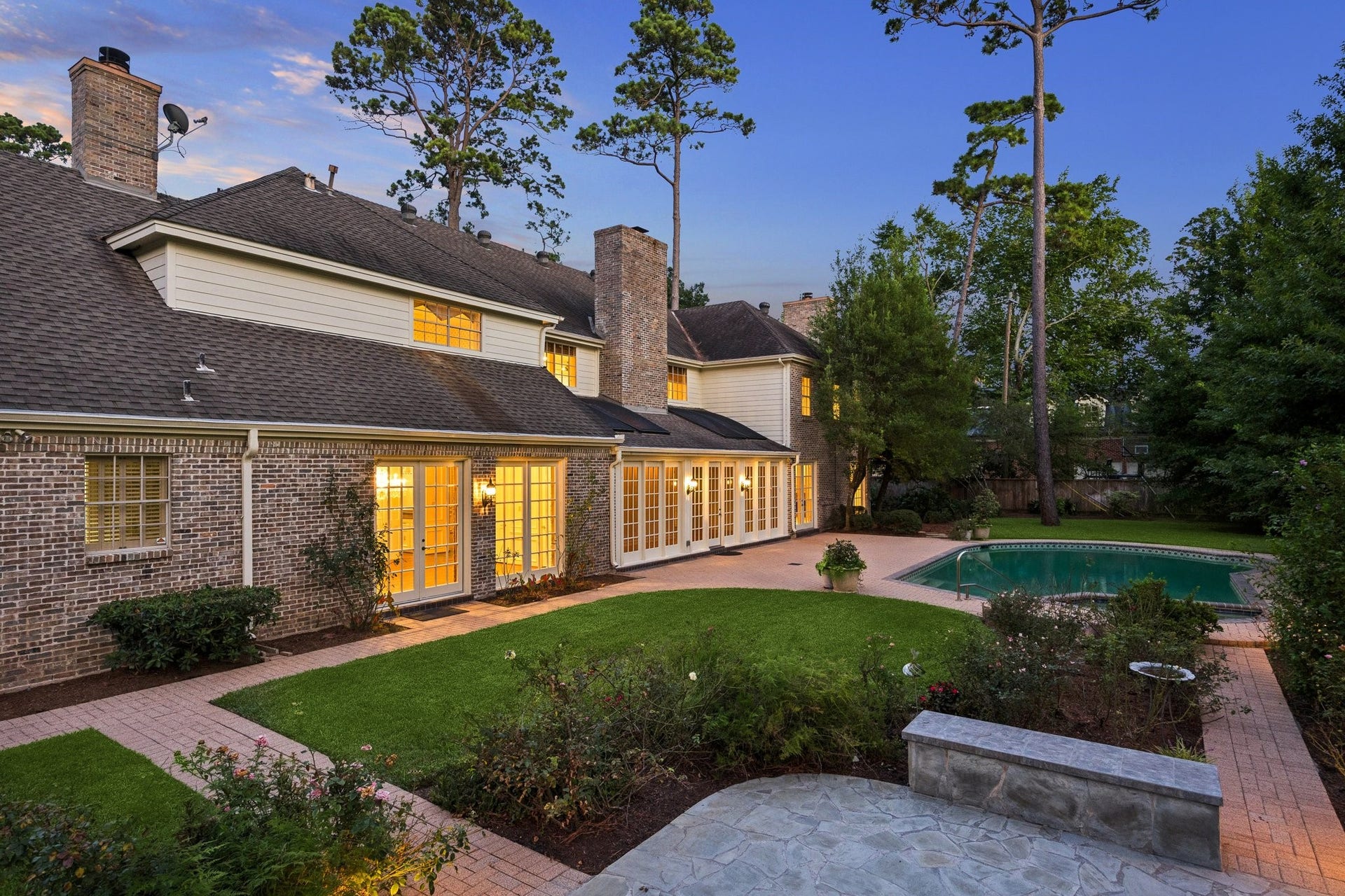 10 Stillforest Street, Piney Point Village, TX 77024 10 Stillforest Street, Piney Point Village, TX 77024