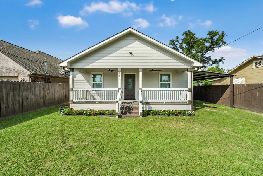Property photo for 109 Neyland Street, Houston, TX