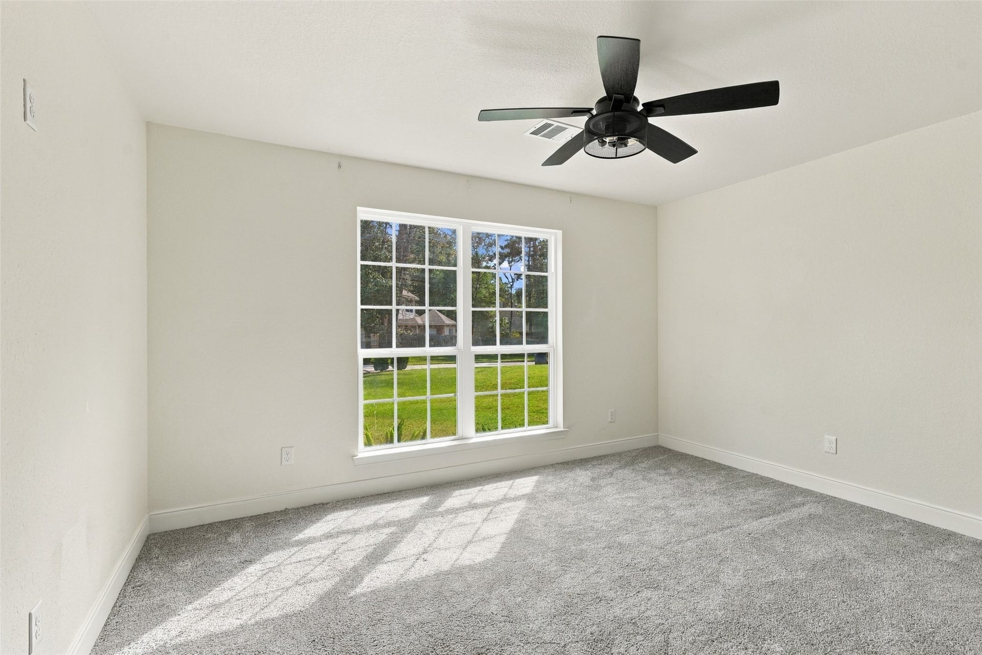 3311 Rollingwood, Montgomery, TX 77356 3311 Rollingwood, Montgomery, TX 77356