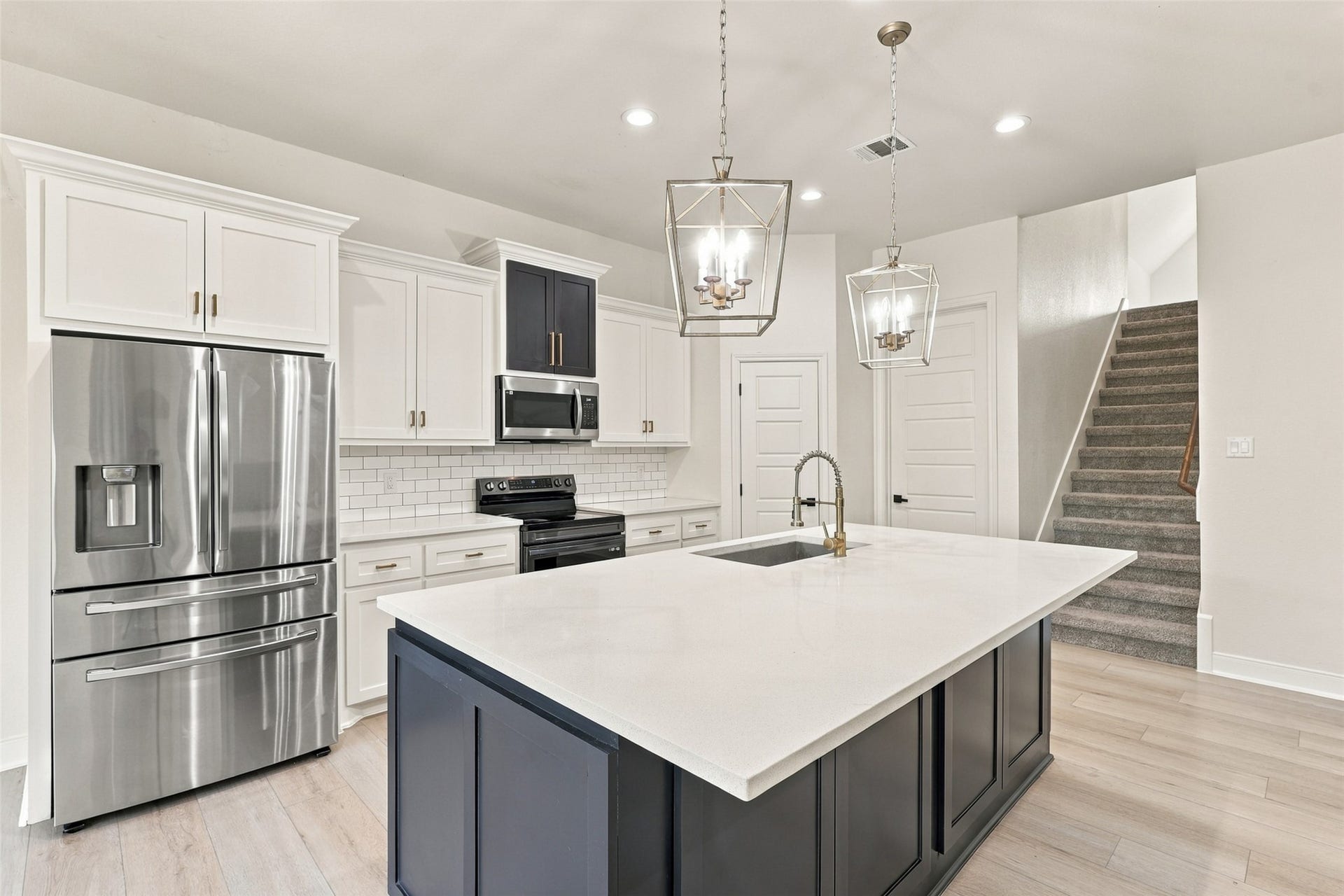 3311 Rollingwood, Montgomery, TX 77356 3311 Rollingwood, Montgomery, TX 77356