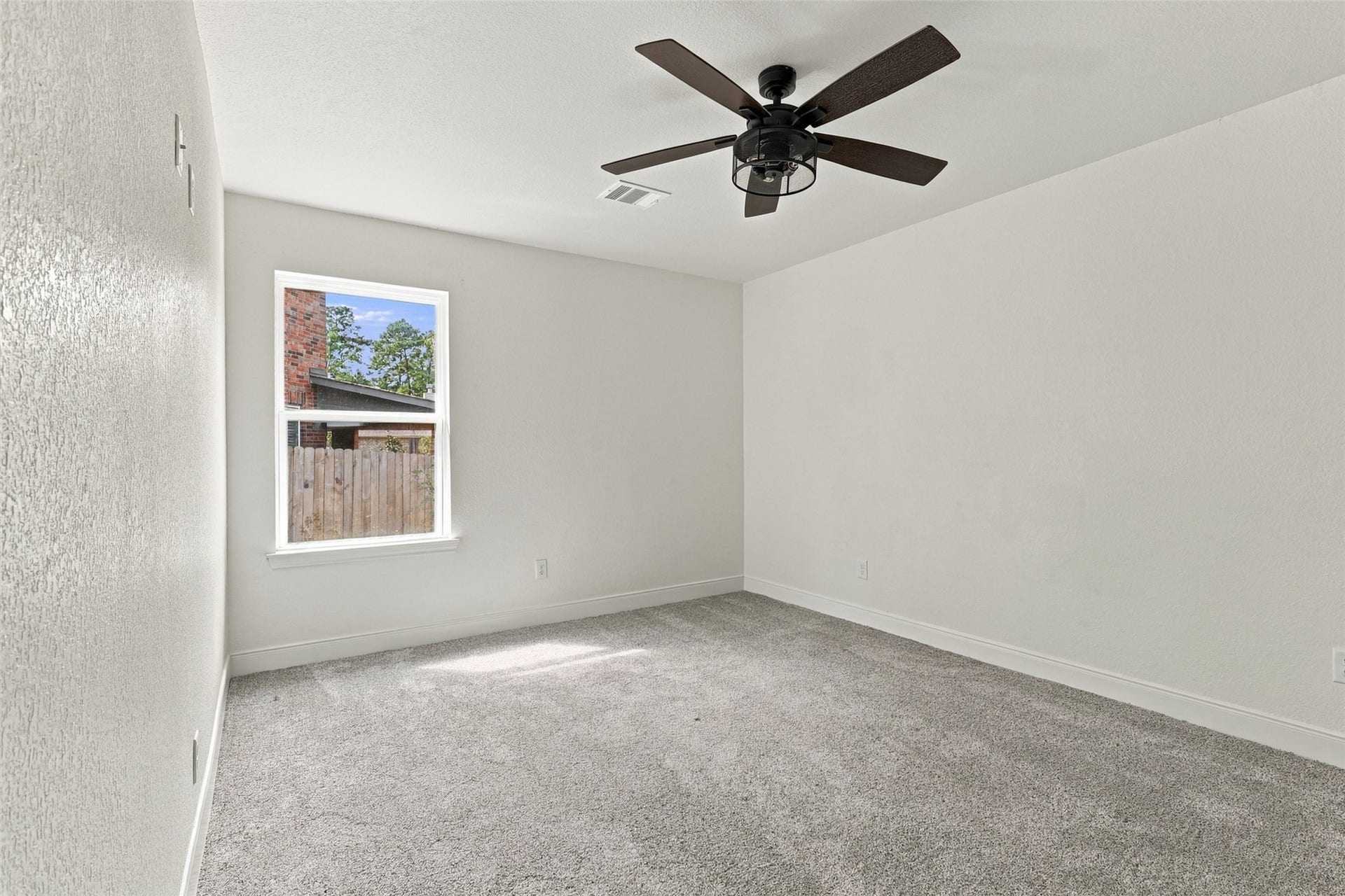 3311 Rollingwood, Montgomery, TX 77356 3311 Rollingwood, Montgomery, TX 77356