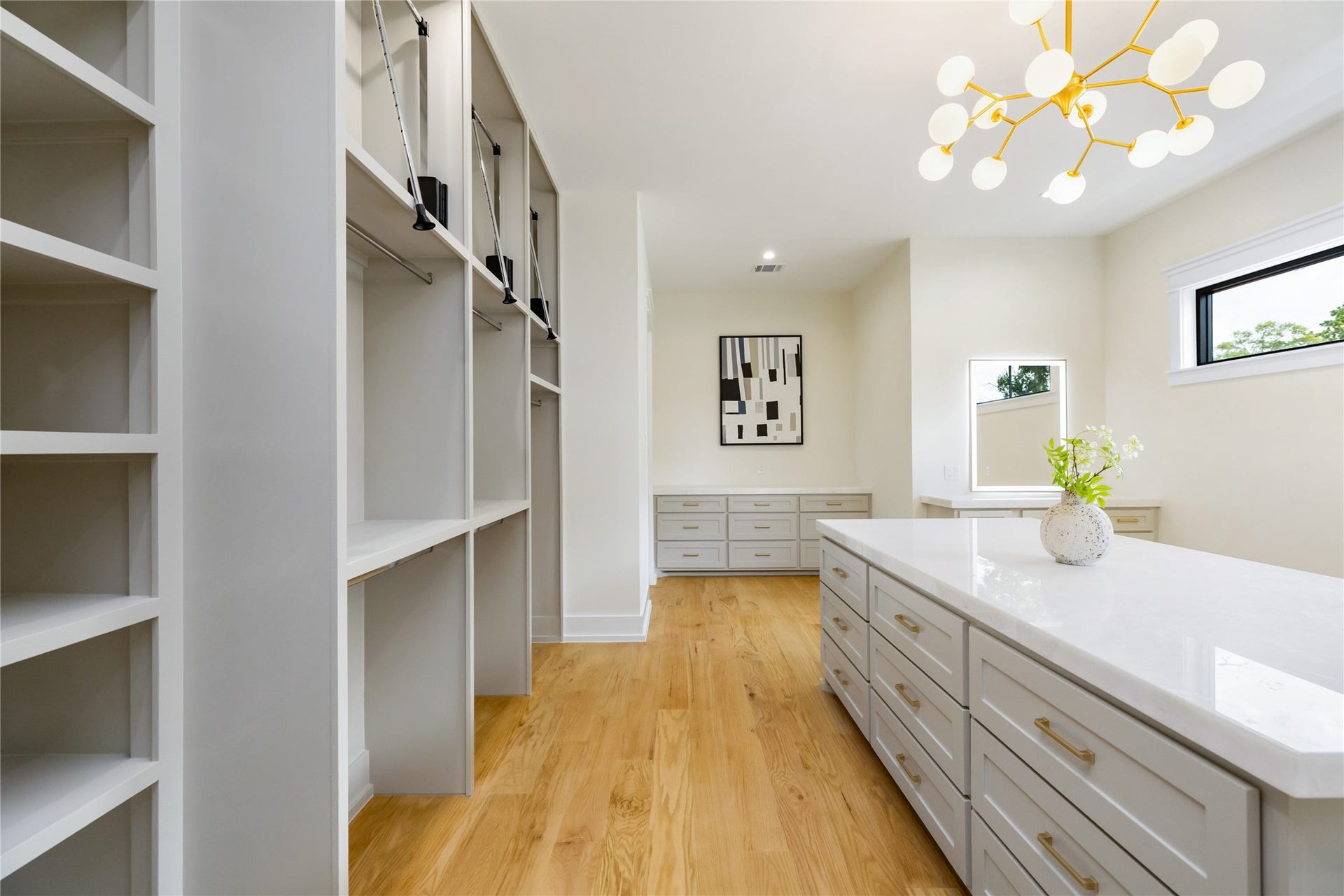 934 W 43rd Street, Houston, TX 77018 934 W 43rd Street, Houston, TX 77018