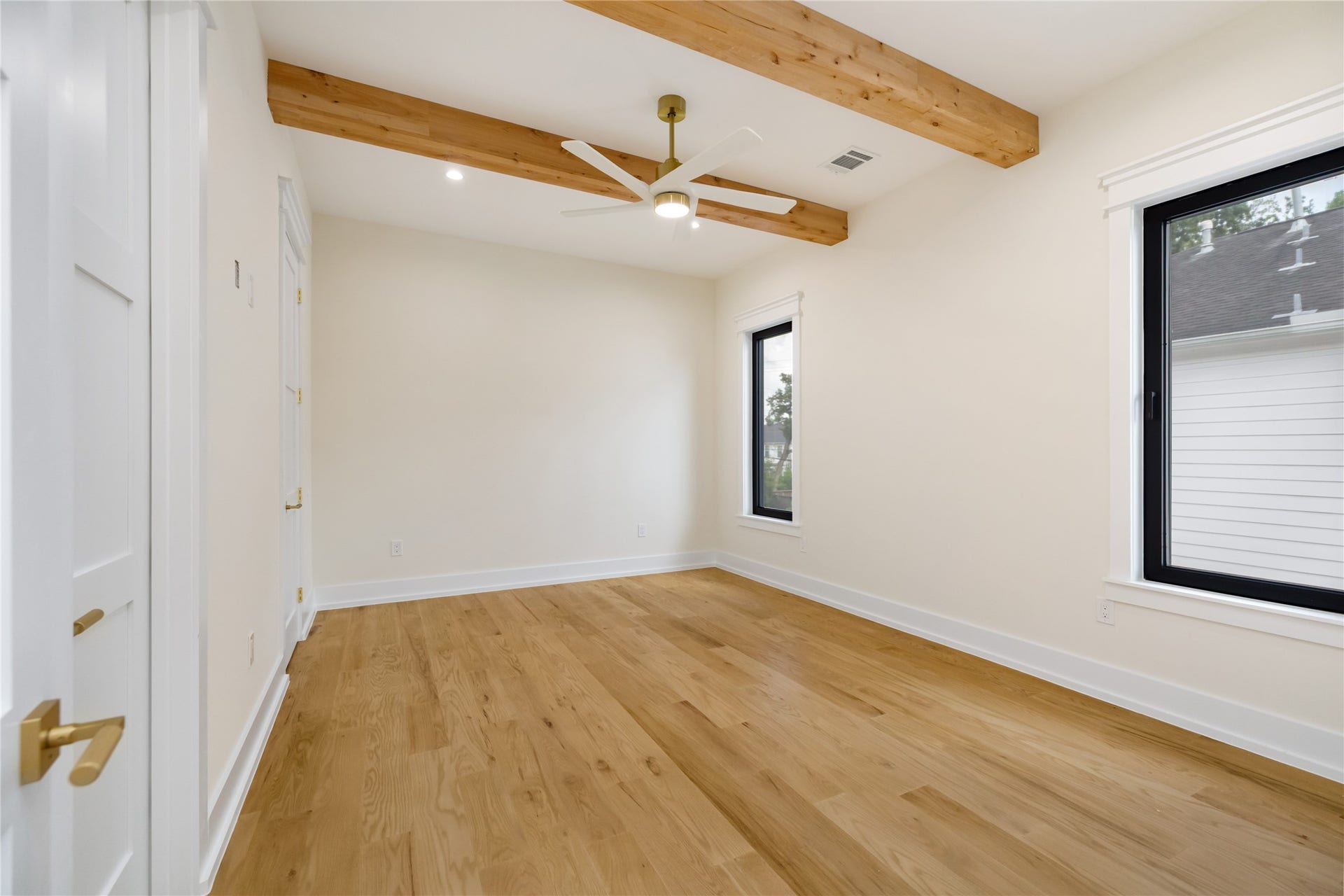 934 W 43rd Street, Houston, TX 77018 934 W 43rd Street, Houston, TX 77018