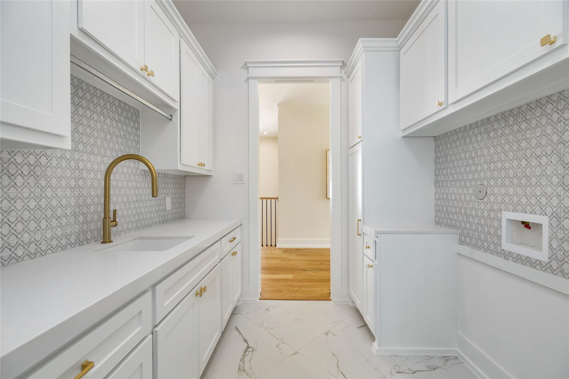 934 W 43rd Street, Houston, TX 77018 934 W 43rd Street, Houston, TX 77018