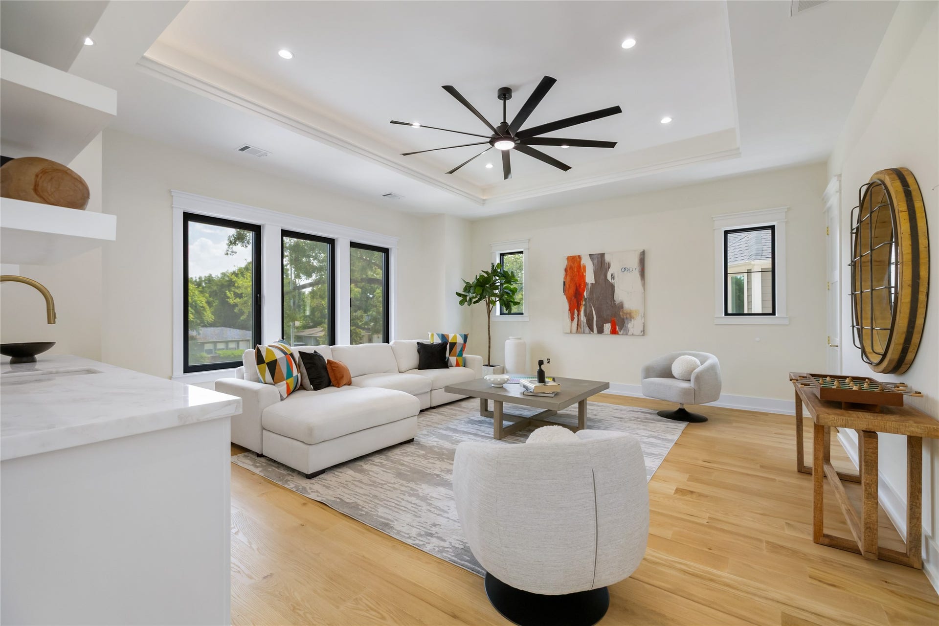 934 W 43rd Street, Houston, TX 77018 934 W 43rd Street, Houston, TX 77018
