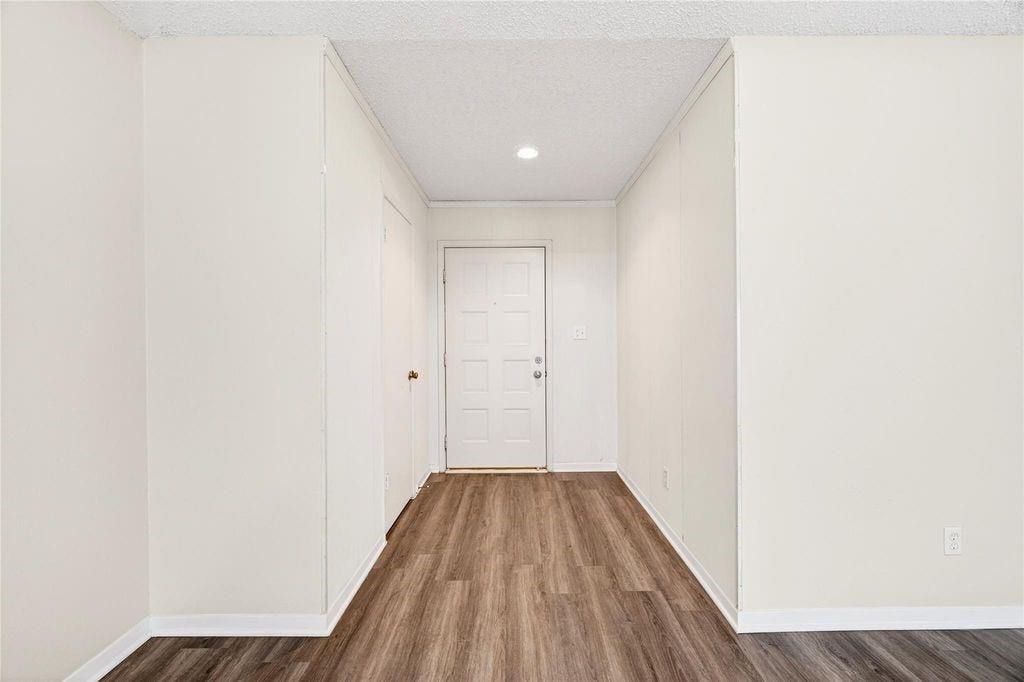 11103 Bellerive Drive, Houston, TX 77072 11103 Bellerive Drive, Houston, TX 77072