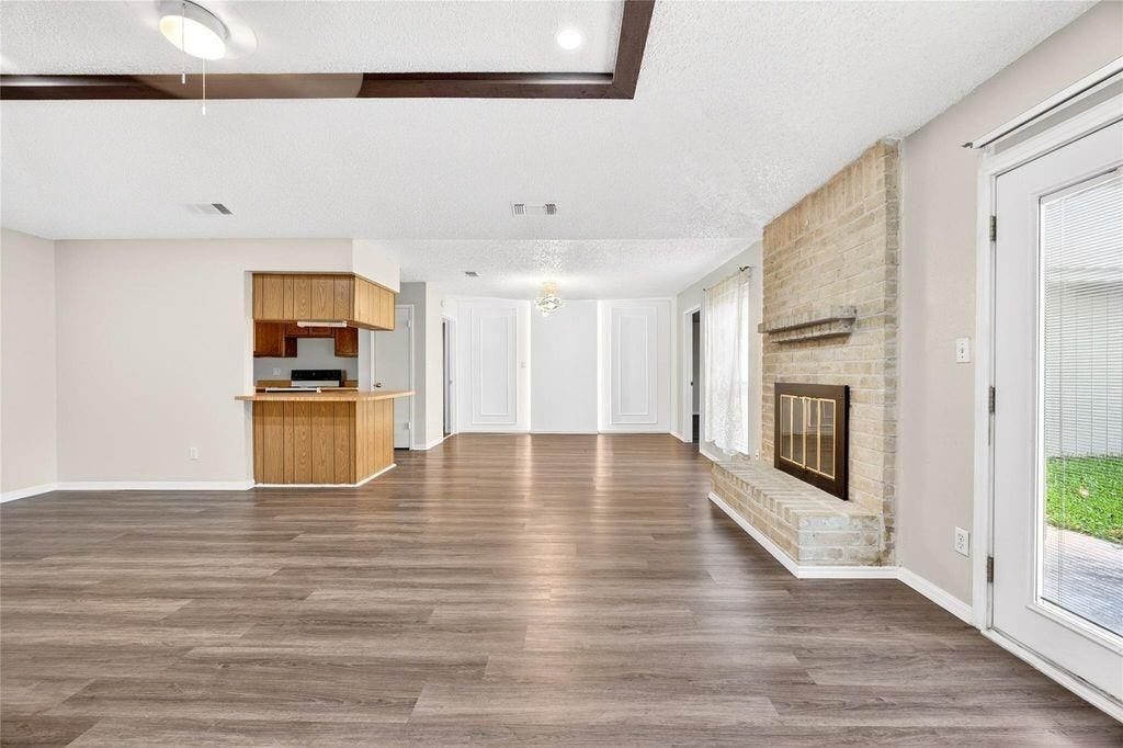 11103 Bellerive Drive, Houston, TX 77072 11103 Bellerive Drive, Houston, TX 77072