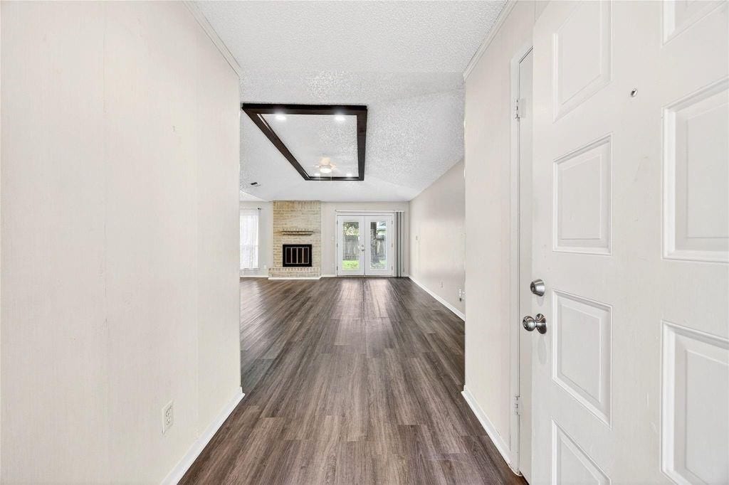 11103 Bellerive Drive, Houston, TX 77072 11103 Bellerive Drive, Houston, TX 77072