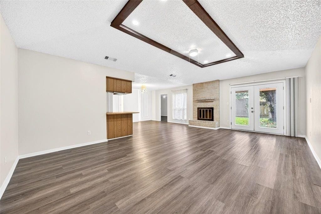 11103 Bellerive Drive, Houston, TX 77072 11103 Bellerive Drive, Houston, TX 77072