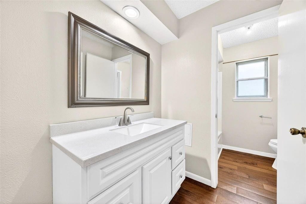 11103 Bellerive Drive, Houston, TX 77072 11103 Bellerive Drive, Houston, TX 77072