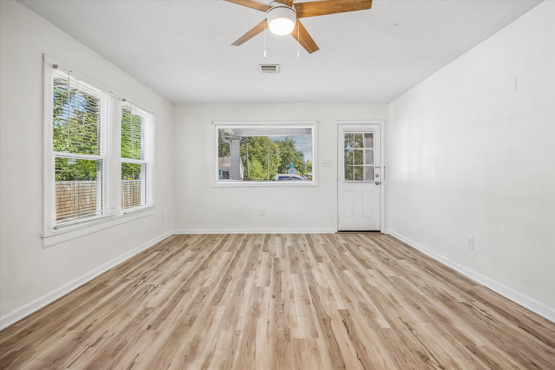 6813 Appleton Street, Houston, TX 77022
