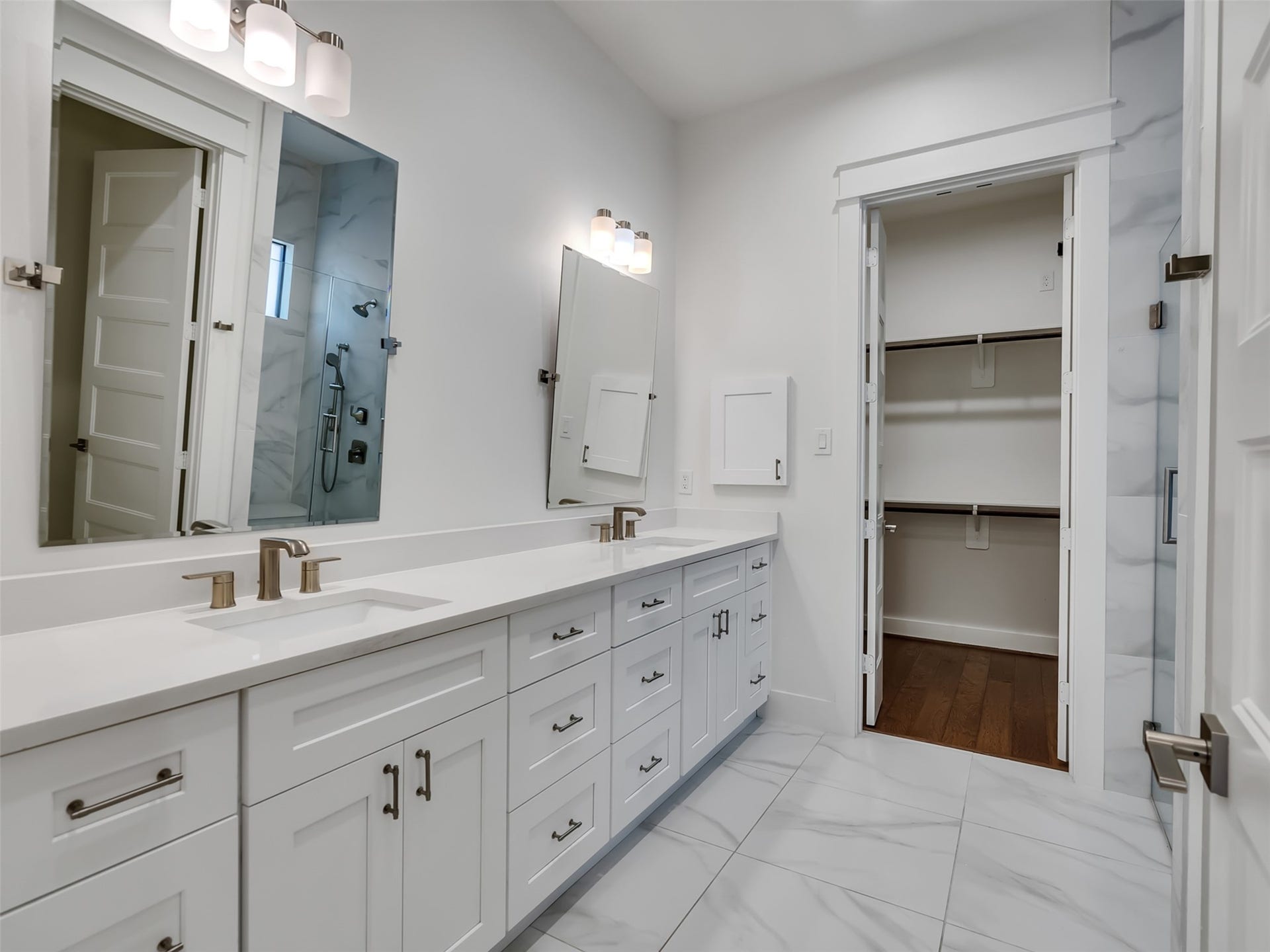 10330 Grove Row Avenue, Richmond, TX 77407 10330 Grove Row Avenue, Richmond, TX 77407