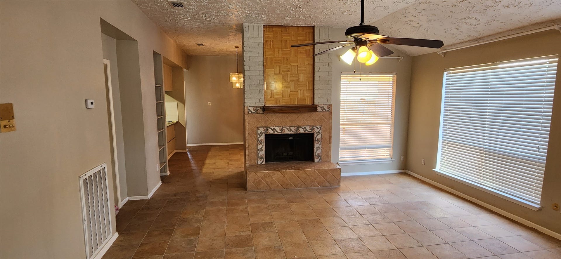 16030 Highlander Drive, Houston, TX 77082 16030 Highlander Drive, Houston, TX 77082