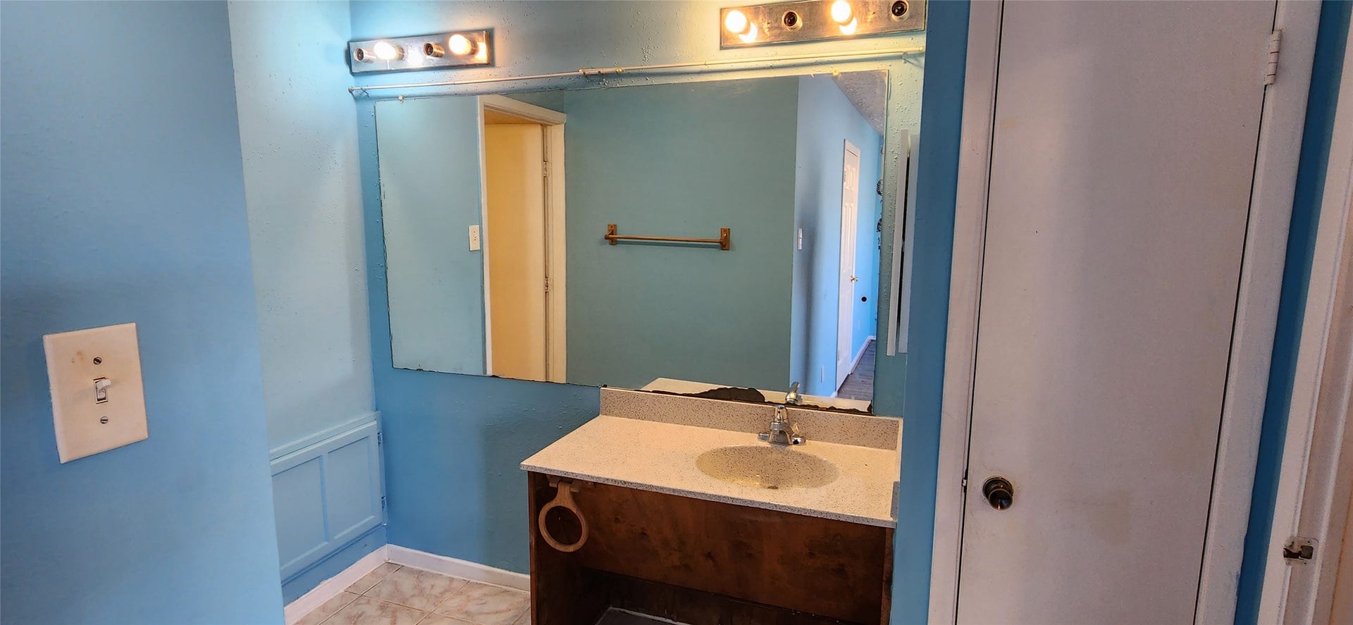 16030 Highlander Drive, Houston, TX 77082 16030 Highlander Drive, Houston, TX 77082
