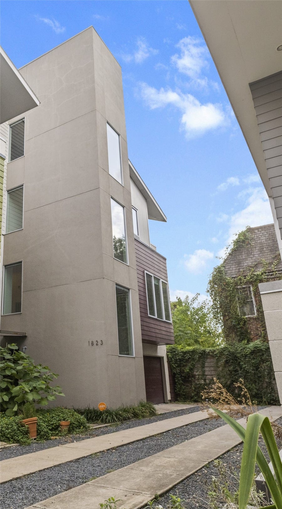 Property photo for 1823 Southmore Boulevard, Houston, TX