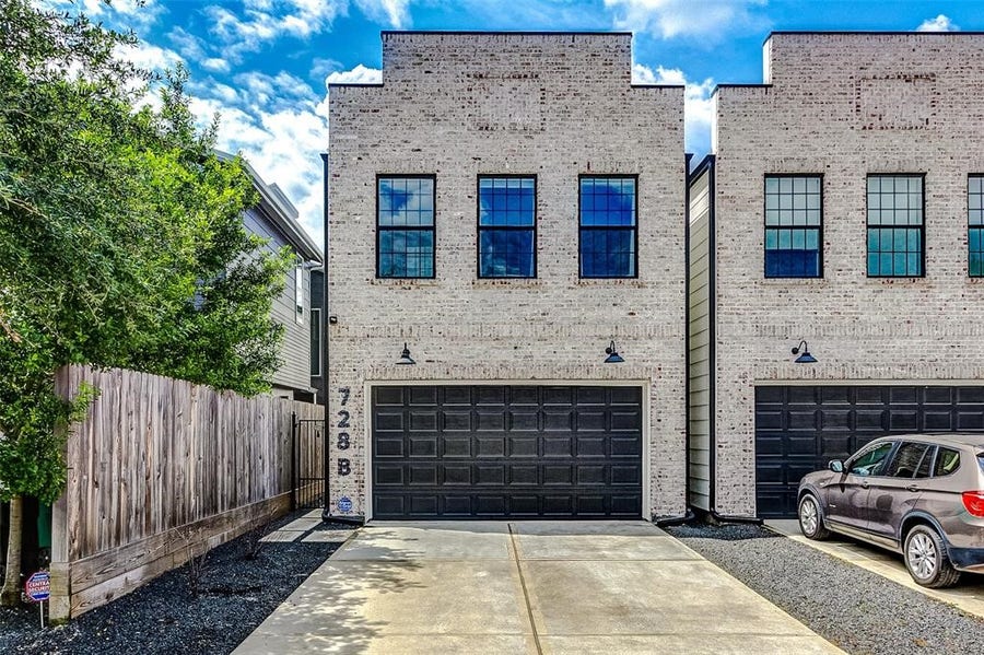 Property photo for 728 E 14th Street, #B, Houston, TX